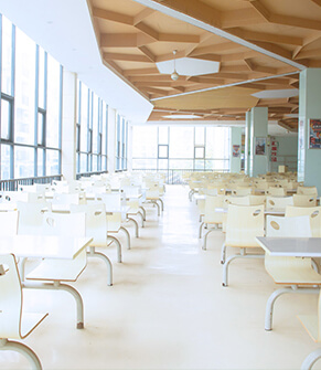 学校食堂